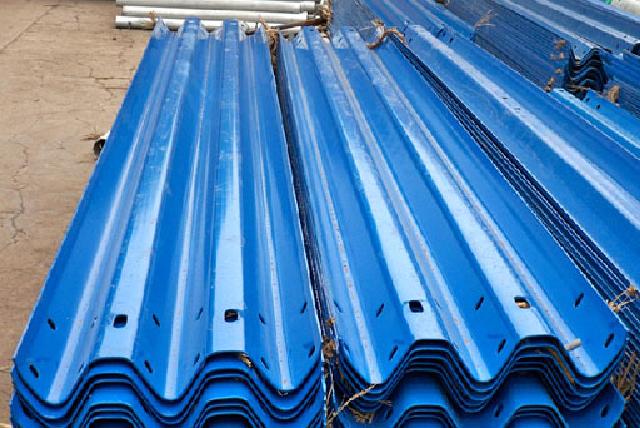 湖北秭归耀飞交通设施三波护栏板